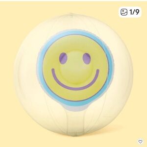 New 24.5" Oversized
Beach Ball Smiley Stoney
Clover Lane x Target NEW In Box
